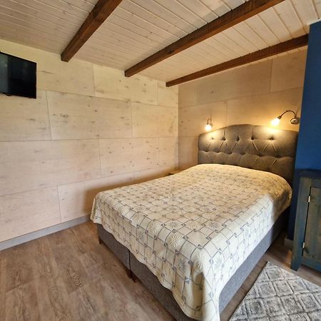 Piibelehe Guest Accommodation Kuressaare Eksteriør bilde