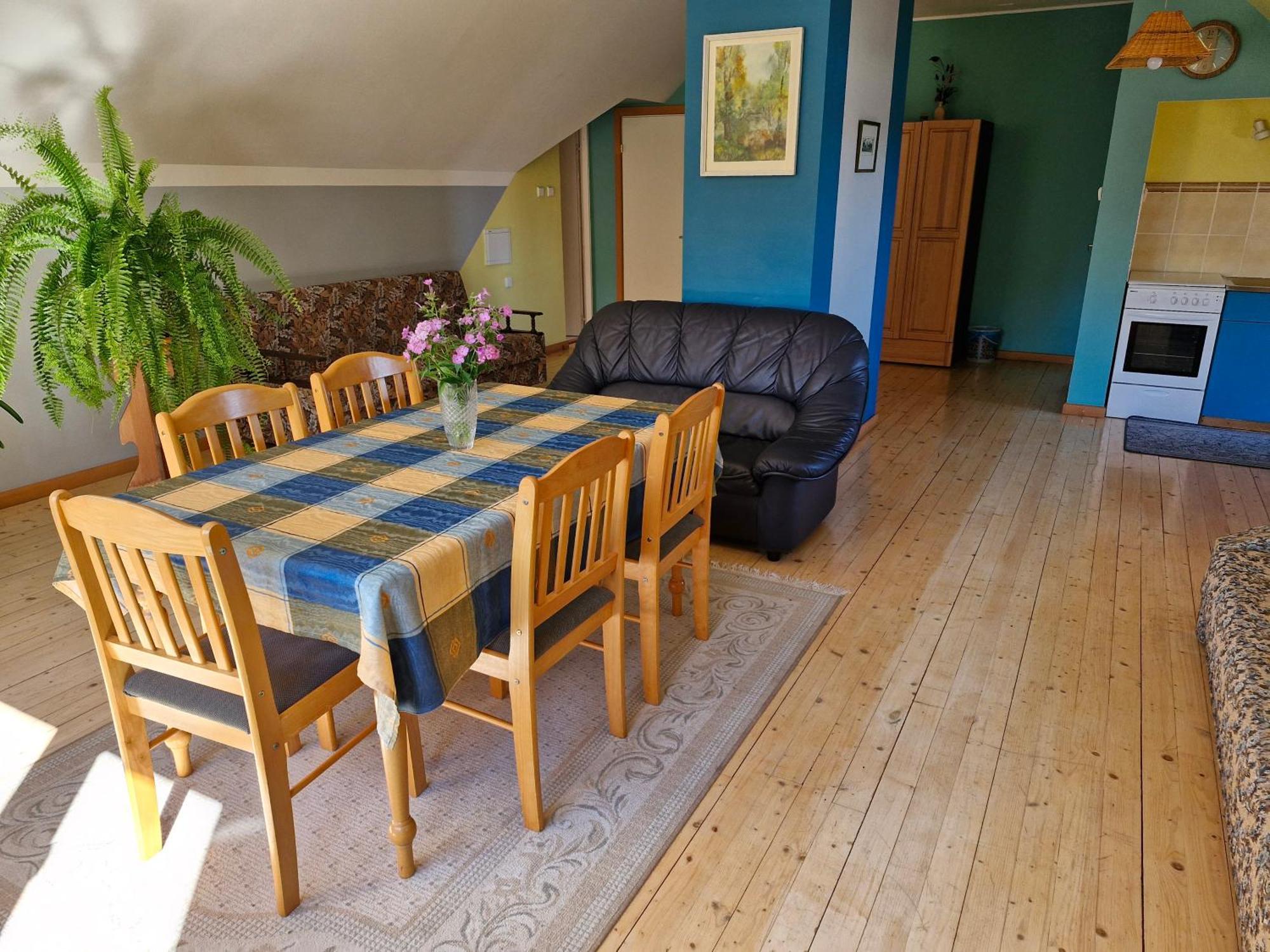 Piibelehe Guest Accommodation Kuressaare Eksteriør bilde
