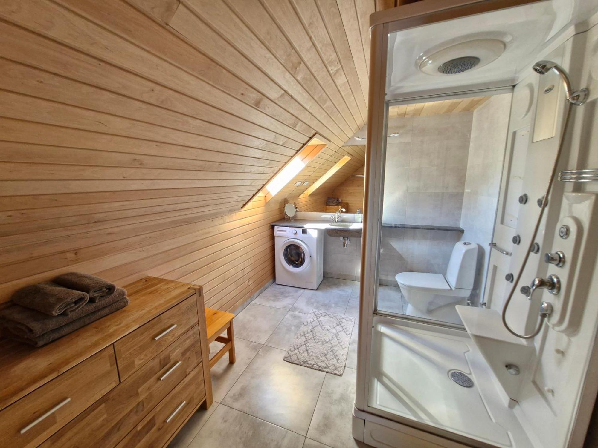 Piibelehe Guest Accommodation Kuressaare Eksteriør bilde