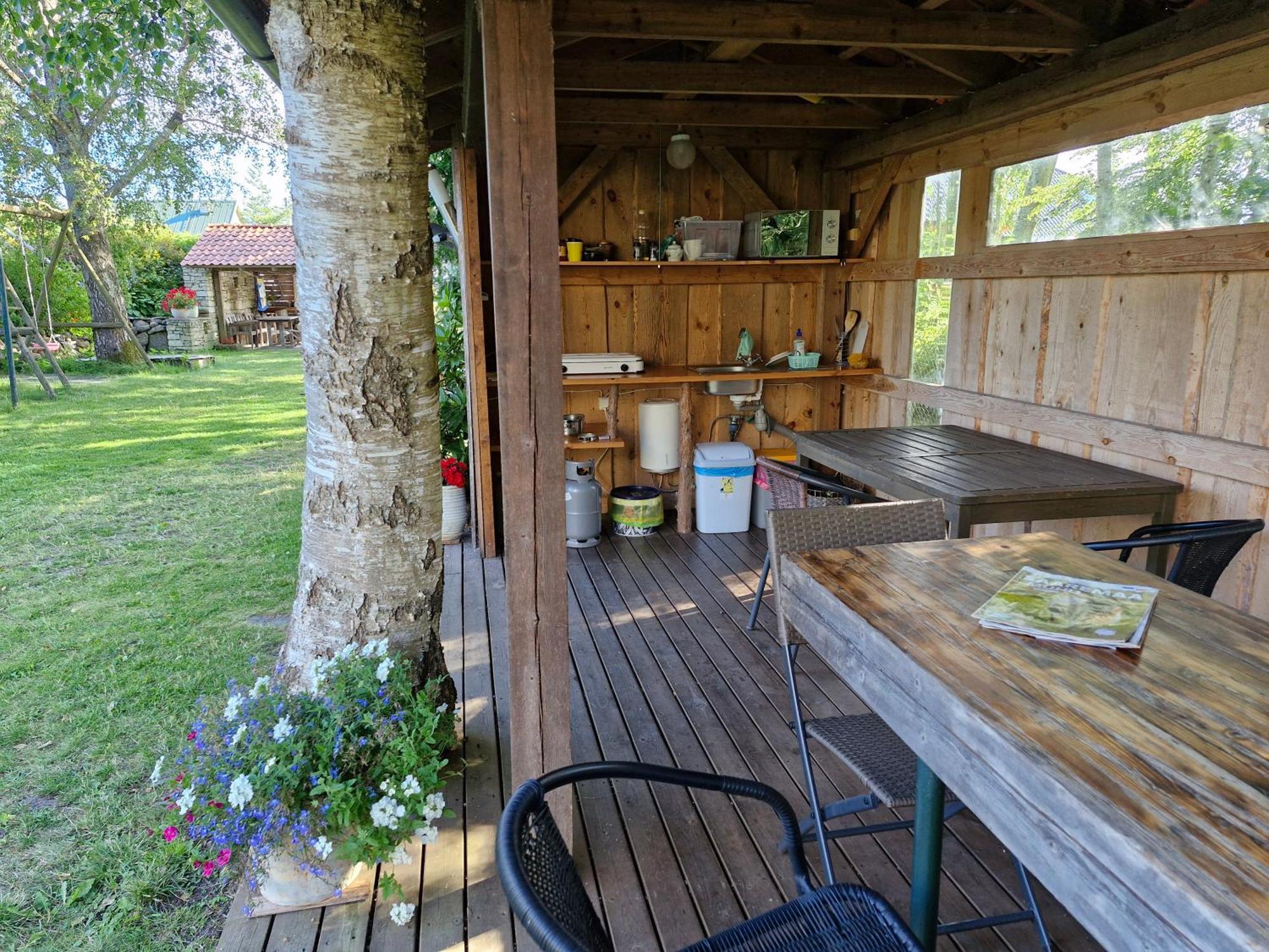 Piibelehe Guest Accommodation Kuressaare Eksteriør bilde