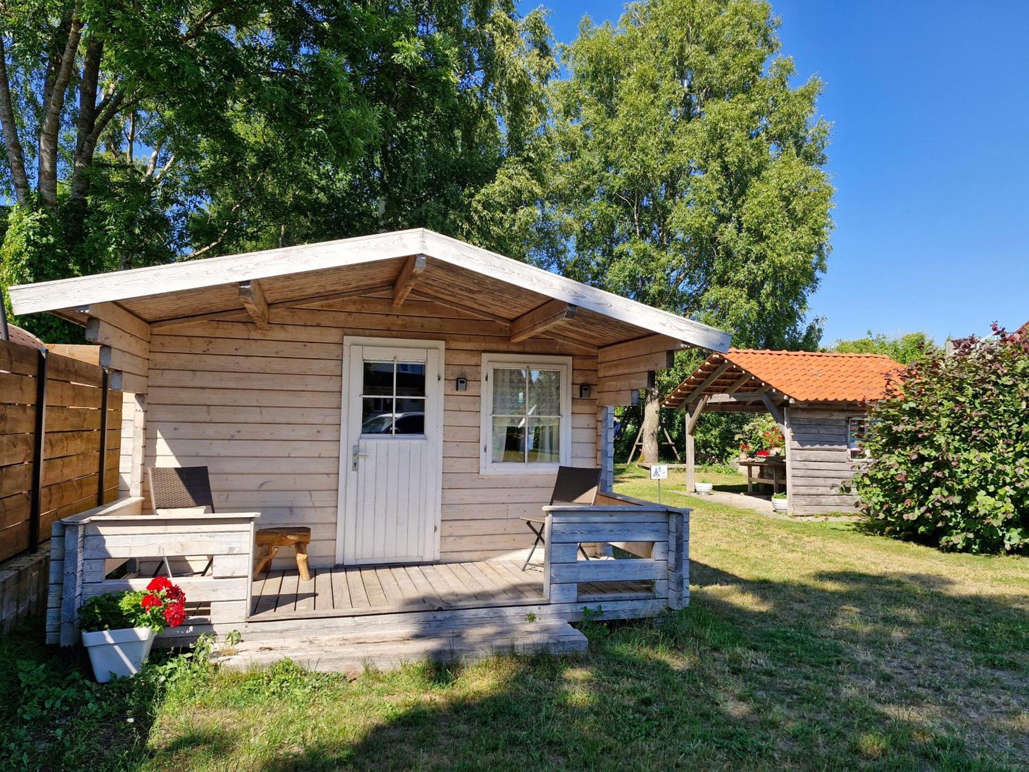 Piibelehe Guest Accommodation Kuressaare Eksteriør bilde
