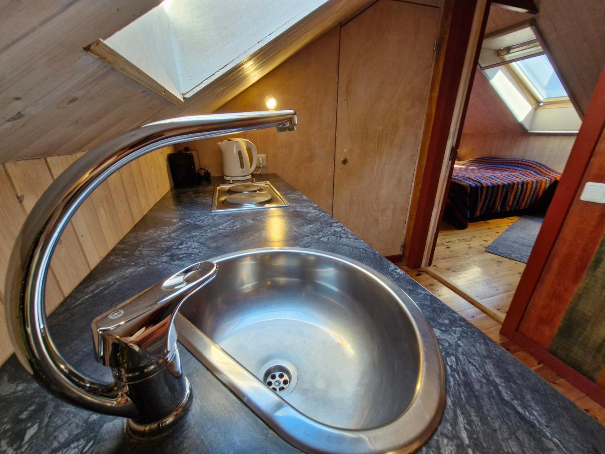 Piibelehe Guest Accommodation Kuressaare Eksteriør bilde