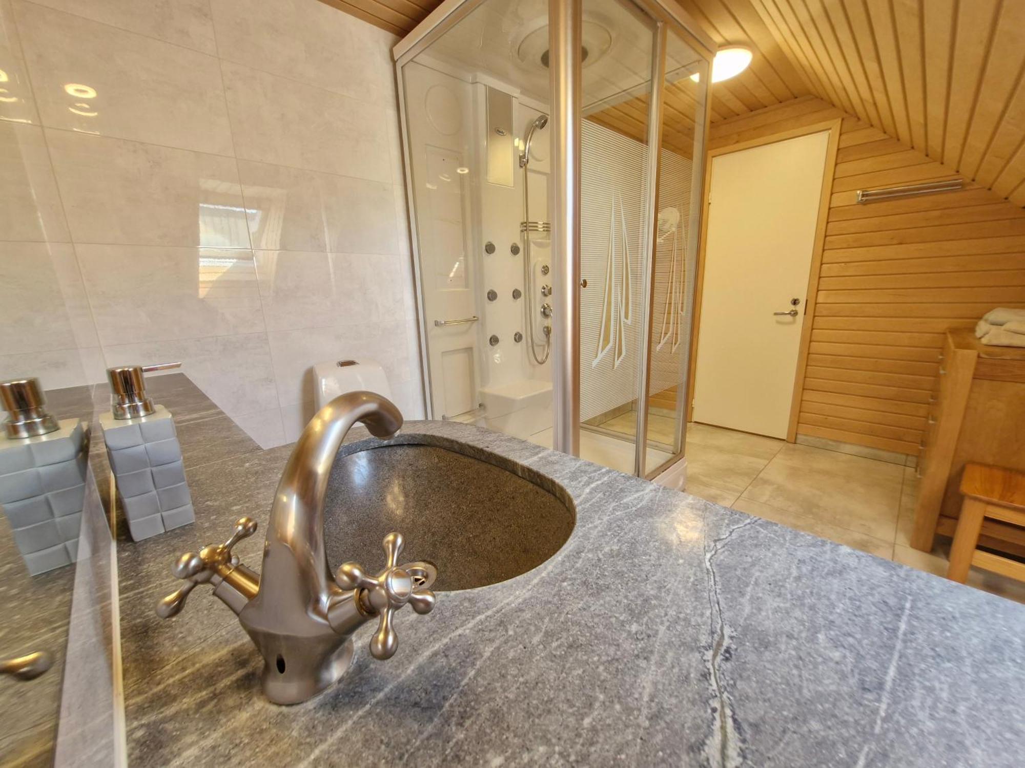 Piibelehe Guest Accommodation Kuressaare Eksteriør bilde
