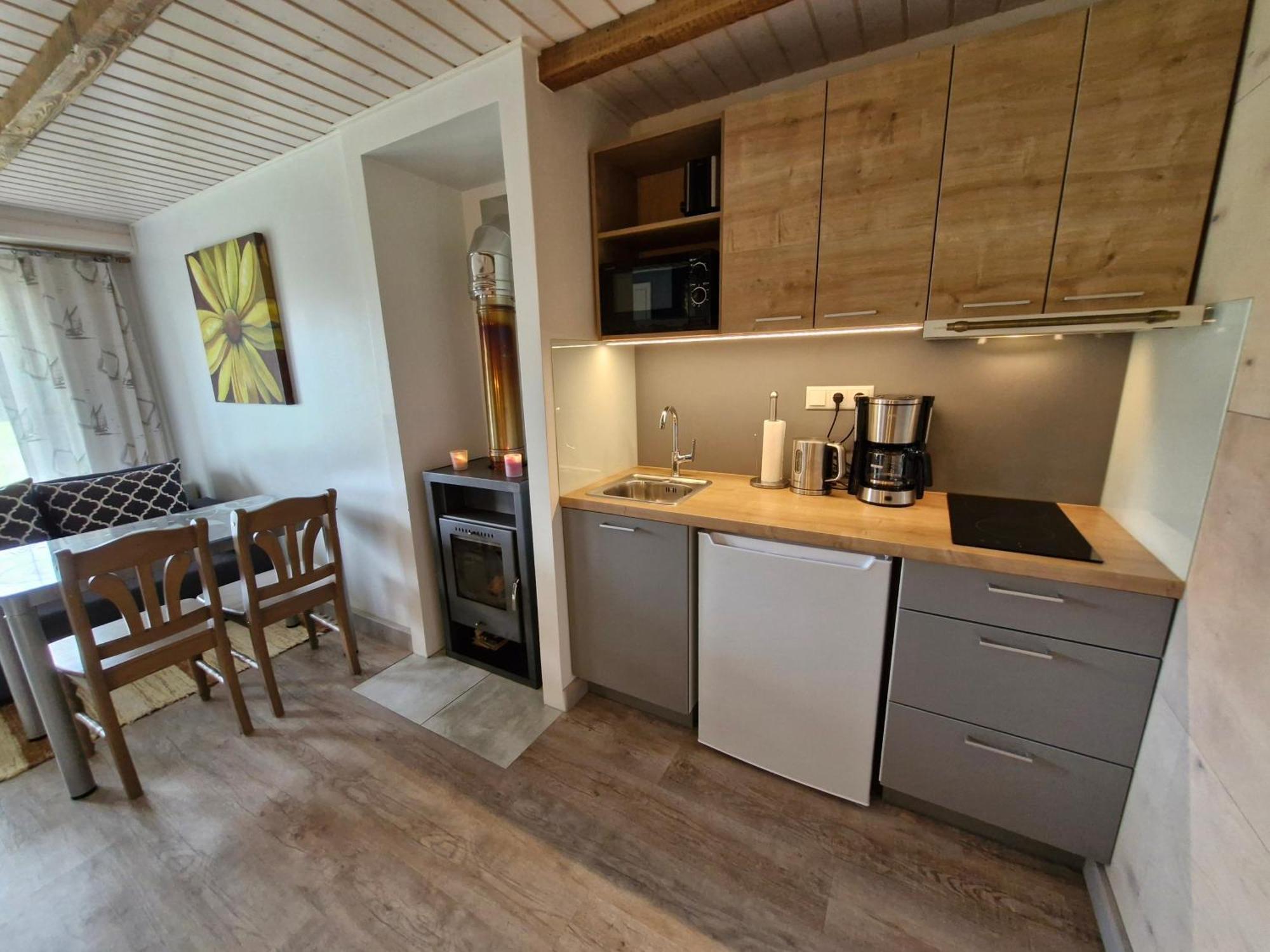 Piibelehe Guest Accommodation Kuressaare Eksteriør bilde
